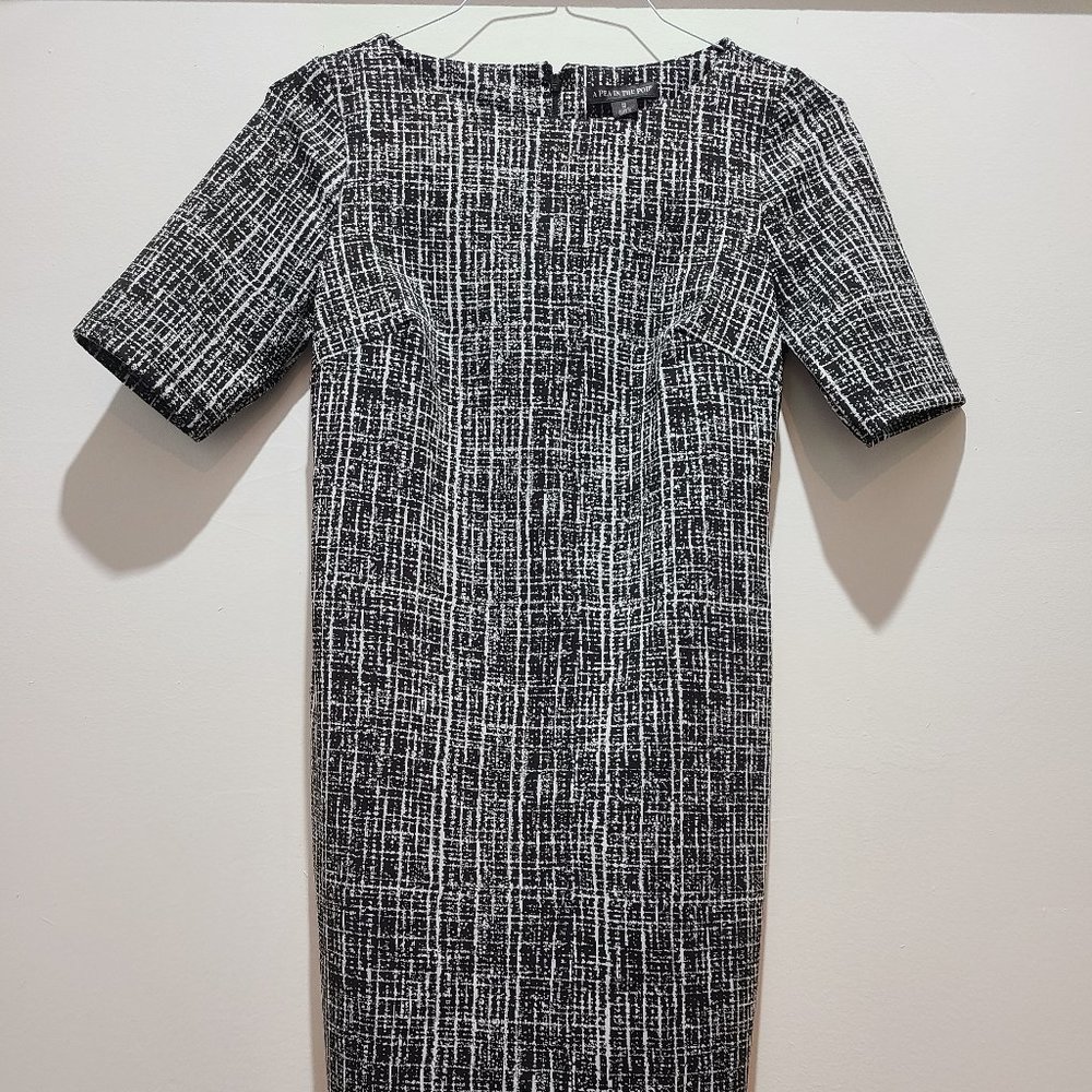 A PEA IN THE POD Maternity Jacquard Sheath Dress